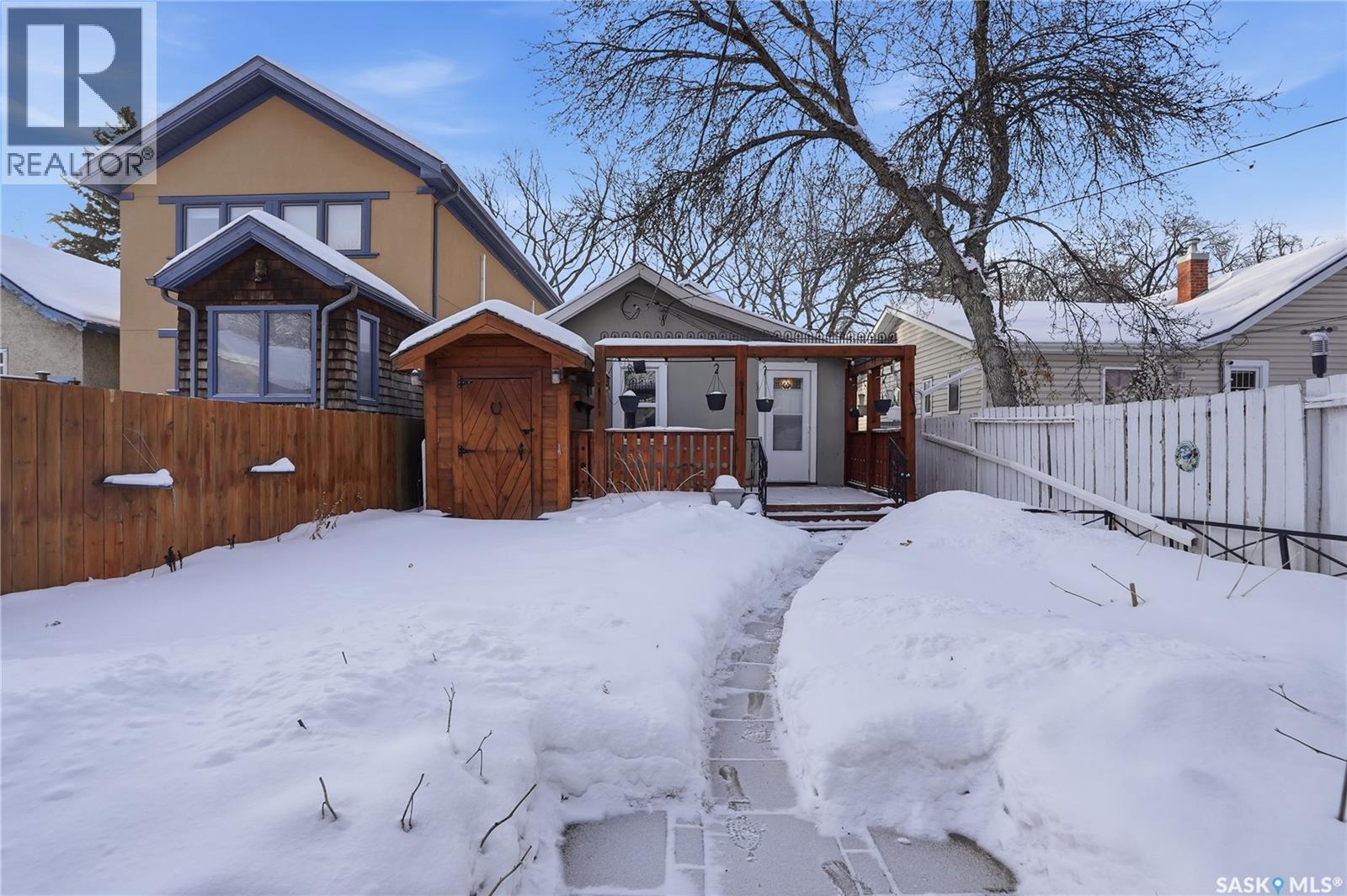 912 5Th Avenue N, Saskatoon, SK - Outdoor