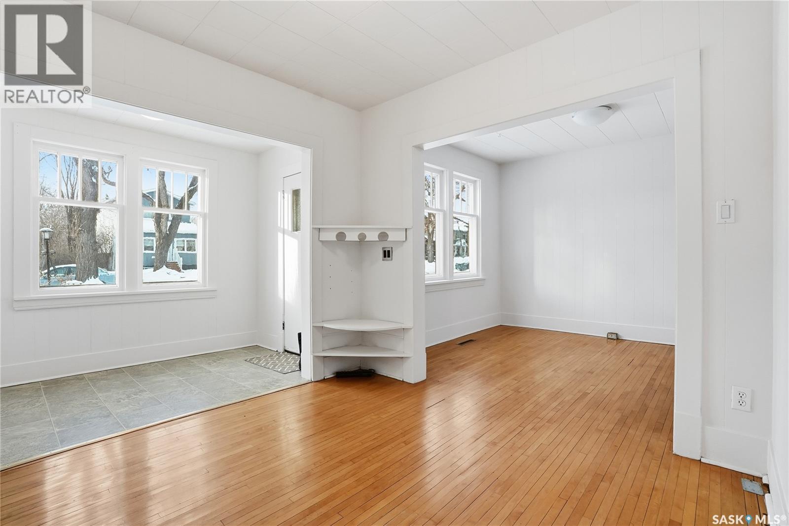 912 5Th Avenue N, Saskatoon, SK - Indoor Photo Showing Other Room