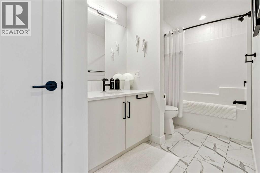 155 Sage Meadows View Nw, Calgary, AB - Indoor Photo Showing Bathroom