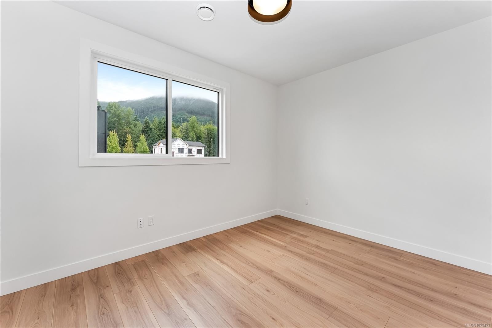 219 Cowichan Lake Rd, Lake Cowichan, BC