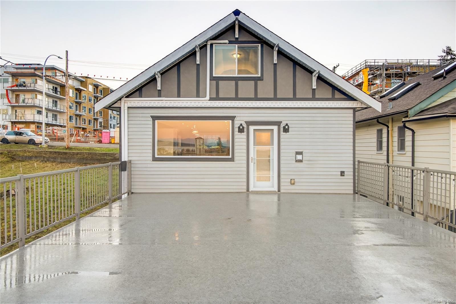 352 Kennedy St, Nanaimo, BC