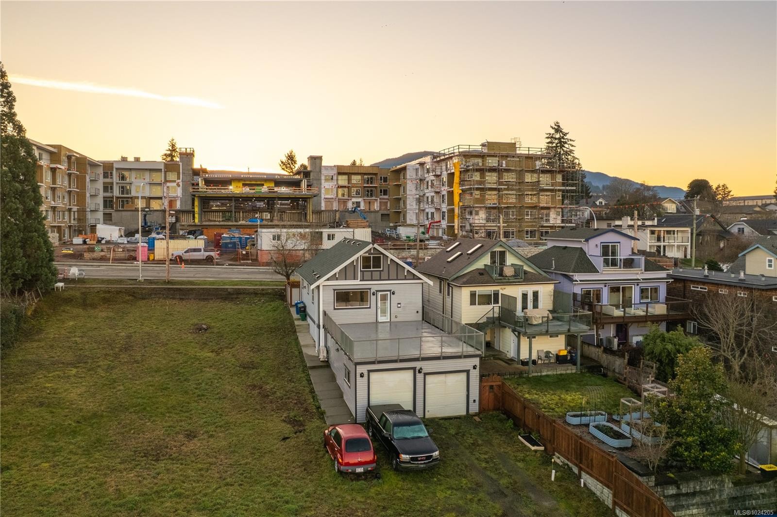 352 Kennedy St, Nanaimo, BC