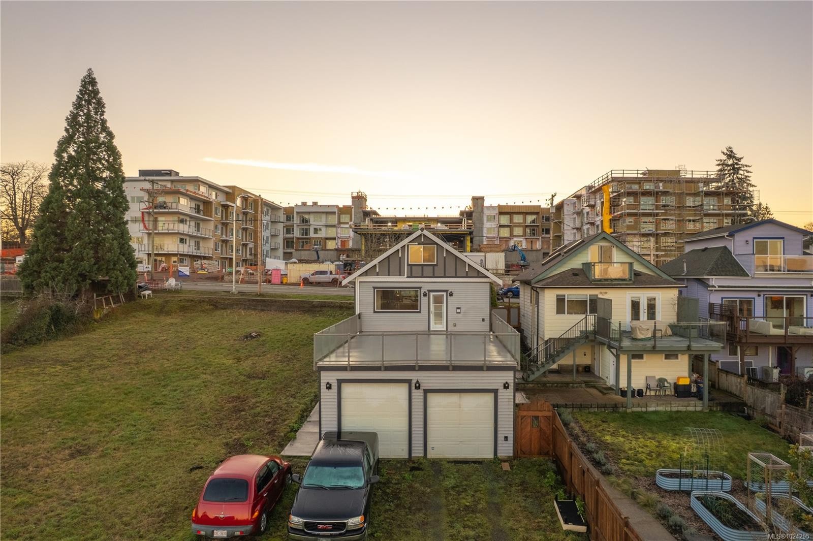 352 Kennedy St, Nanaimo, BC