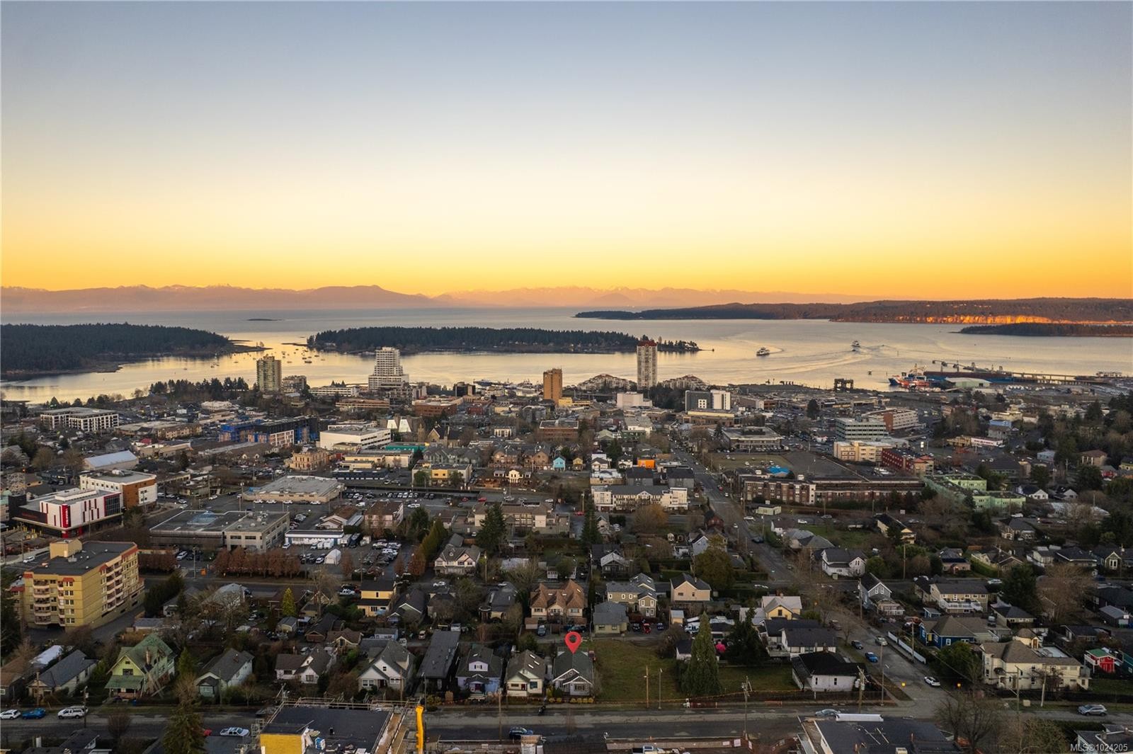 352 Kennedy St, Nanaimo, BC