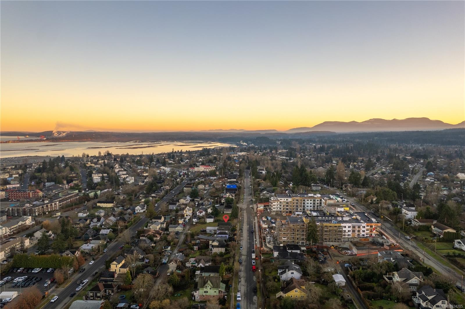 352 Kennedy St, Nanaimo, BC