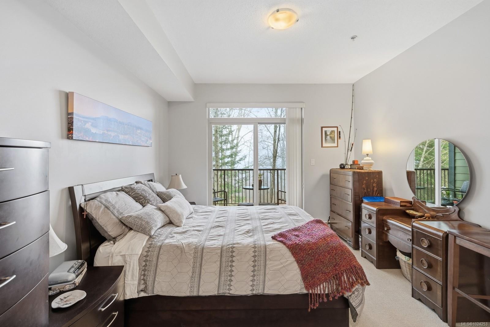 2205-44 Anderton Ave, Courtenay, BC - Indoor Photo Showing Bedroom