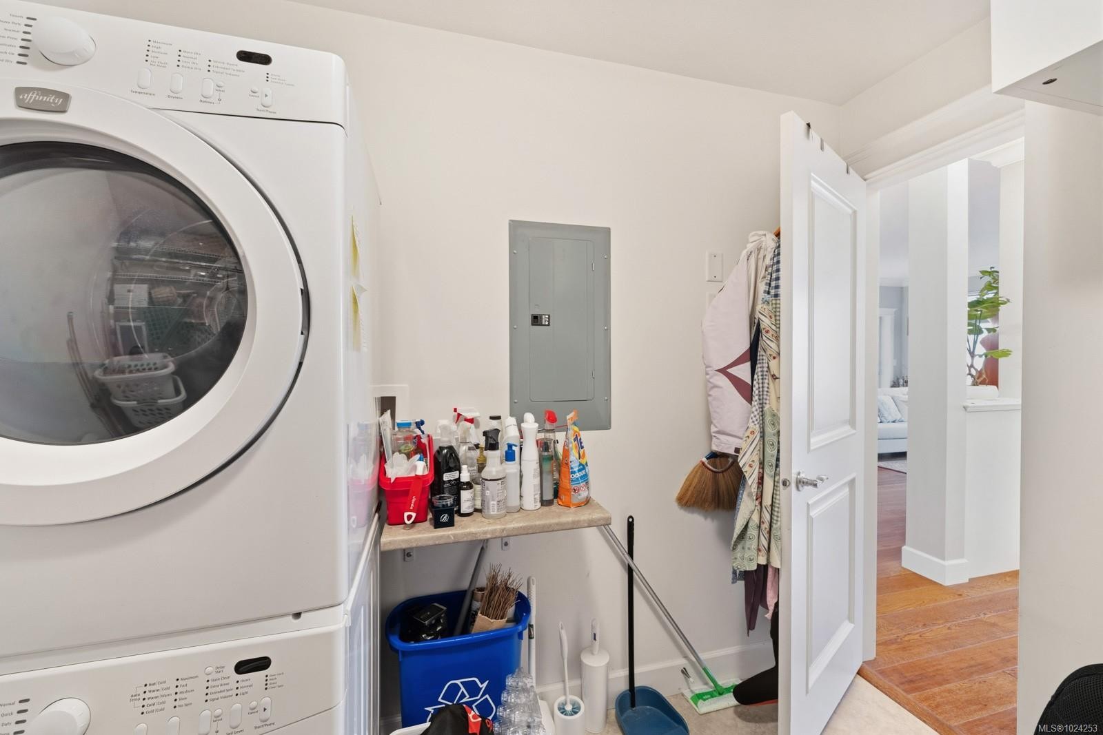 2205-44 Anderton Ave, Courtenay, BC - Indoor Photo Showing Laundry Room