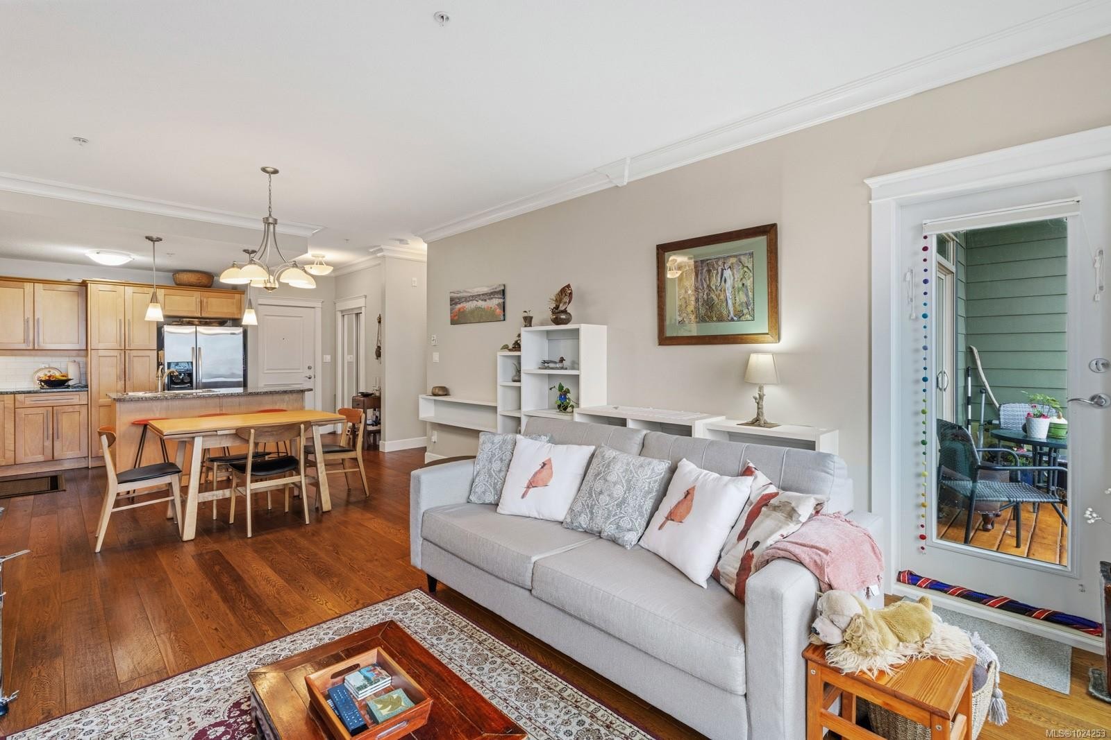 2205-44 Anderton Ave, Courtenay, BC - Indoor Photo Showing Living Room