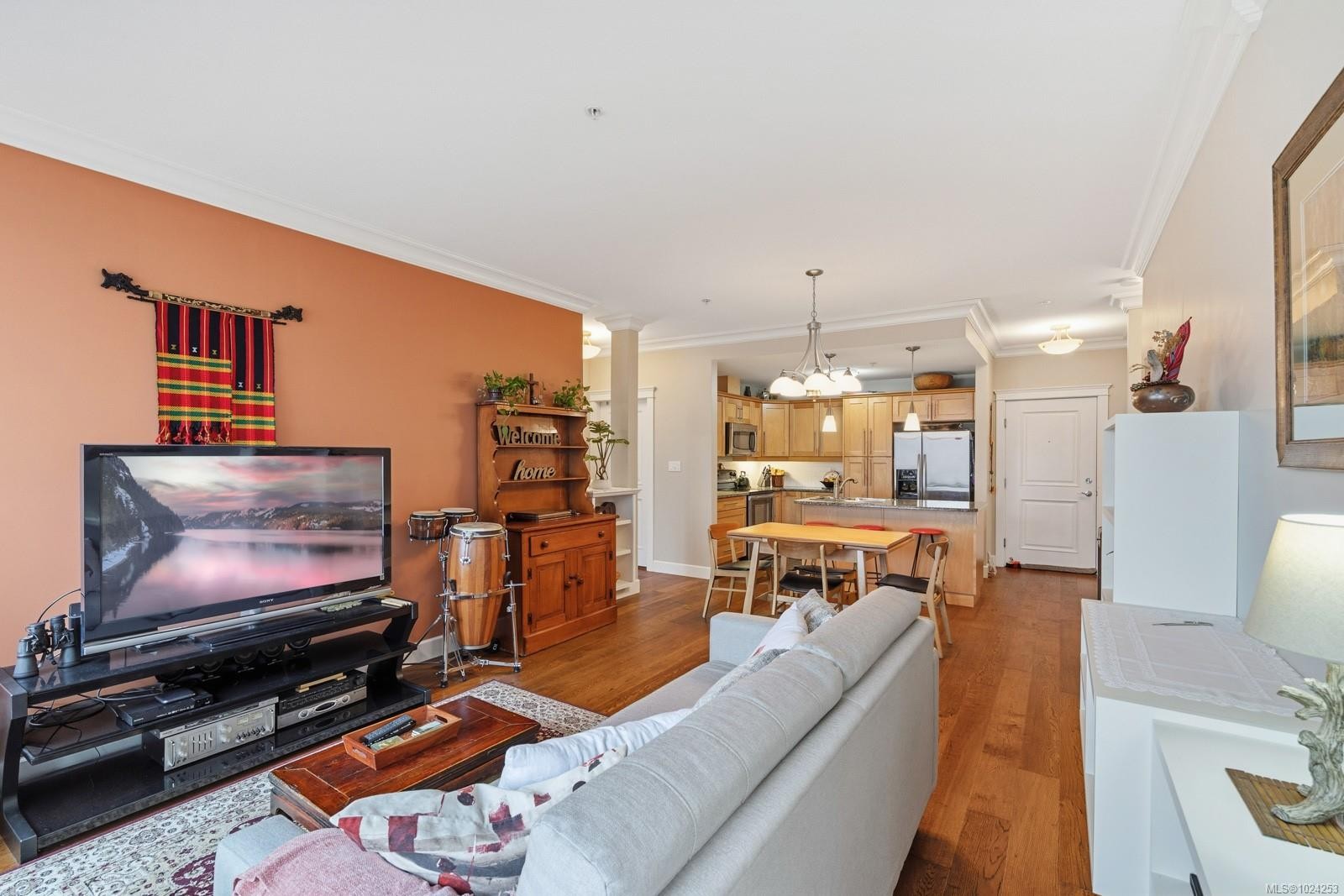 2205-44 Anderton Ave, Courtenay, BC - Indoor Photo Showing Living Room