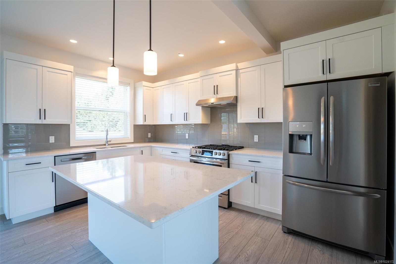 6568 Felderhof Rd, Sooke, BC