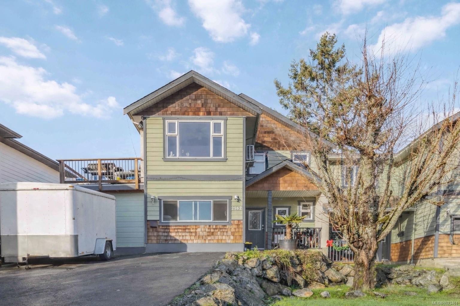 2562 Wentwich Rd, Langford, BC - Outdoor