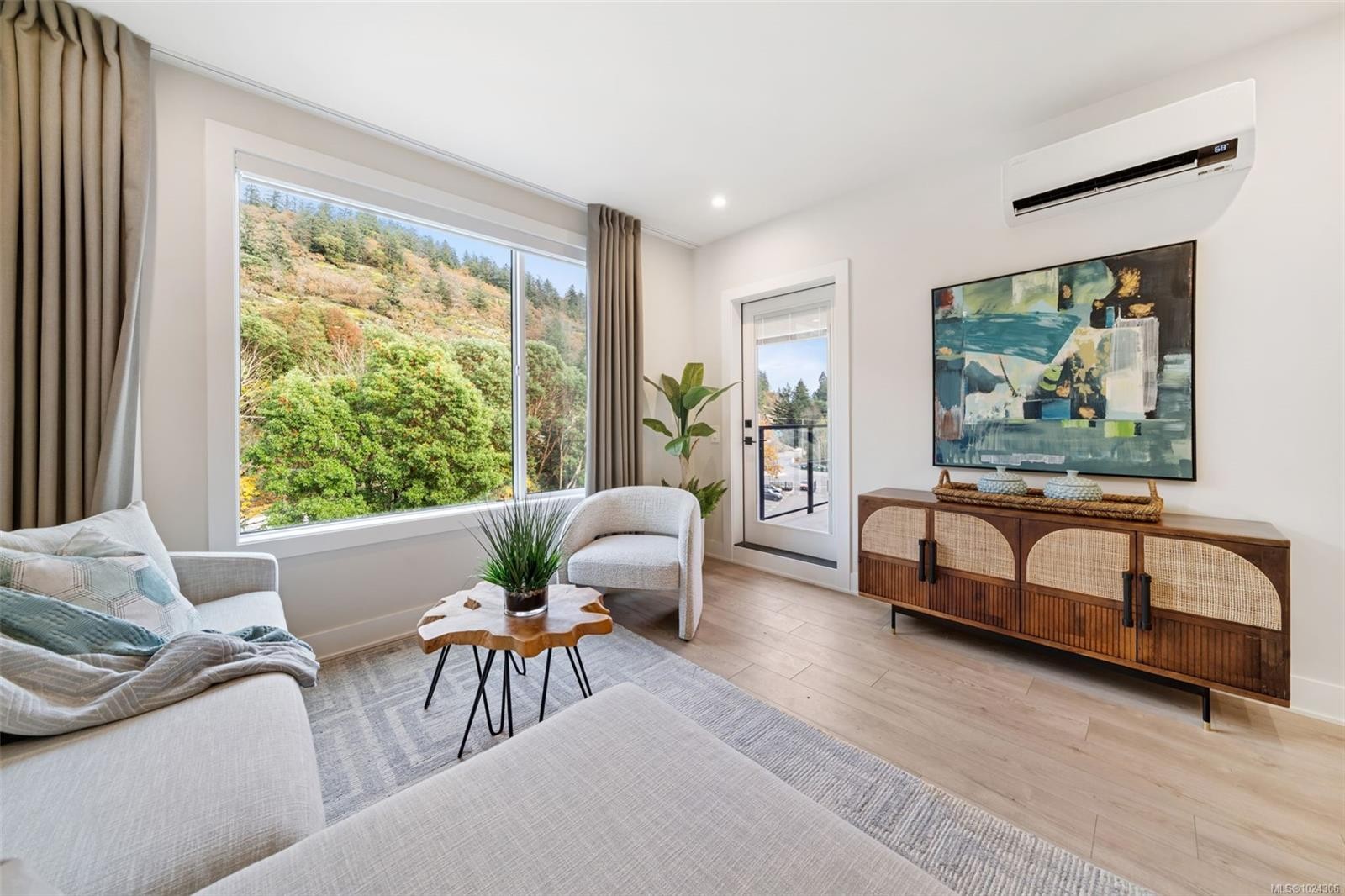 309-1371 Goldstream Ave, Langford, BC - Indoor Photo Showing Living Room