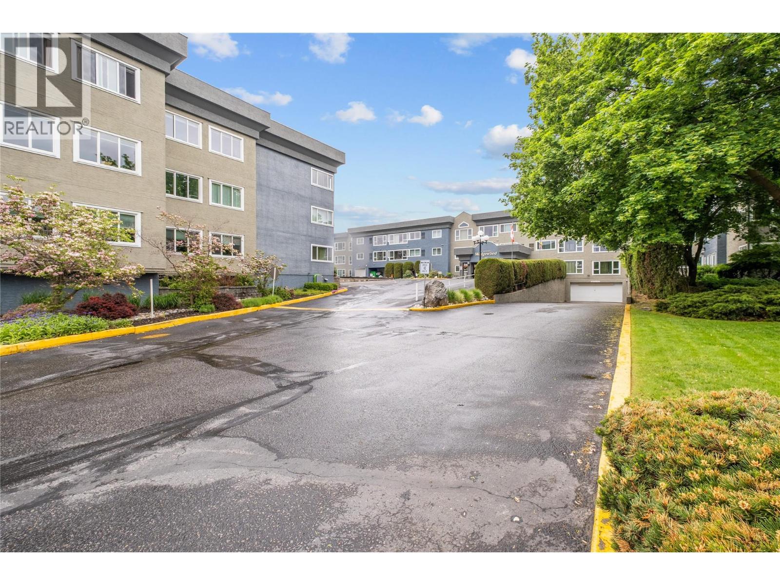 1045 Sutherland Avenue Unit# 323, Kelowna, BC - Outdoor