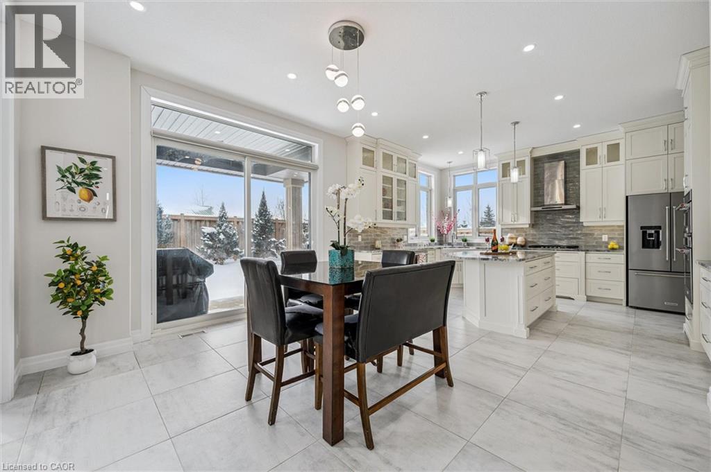 Dining space featuring recessed lighting - 263 Chestnut Ridge, Waterloo, ON - Indoor