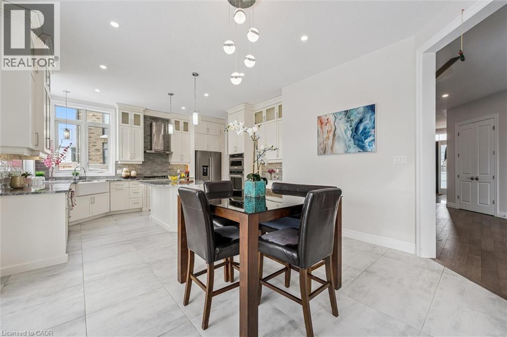 Dining room with baseboards and recessed lighting - 263 Chestnut Ridge, Waterloo, ON - Indoor