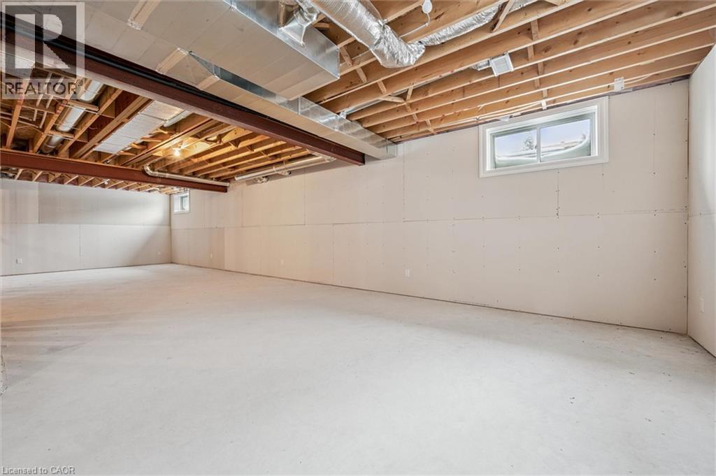 View of below grade area - 263 Chestnut Ridge, Waterloo, ON - Indoor Photo Showing Basement