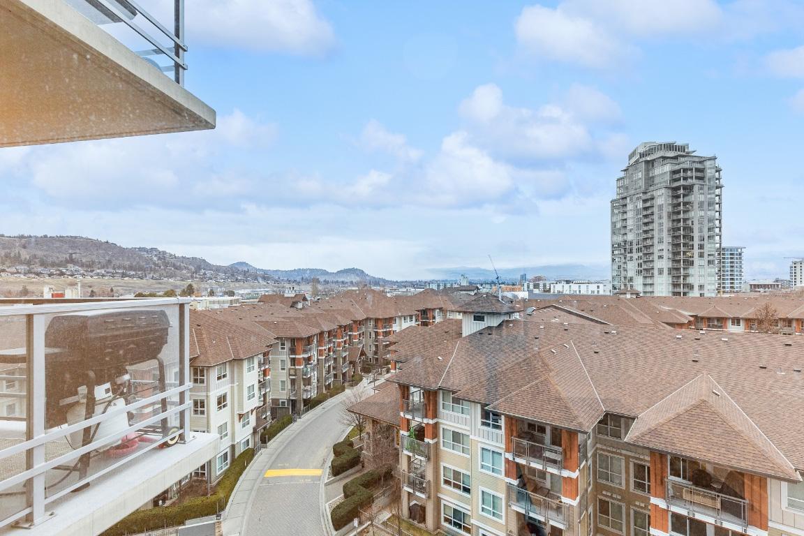 706-1075 Sunset Drive, Kelowna, BC - Outdoor