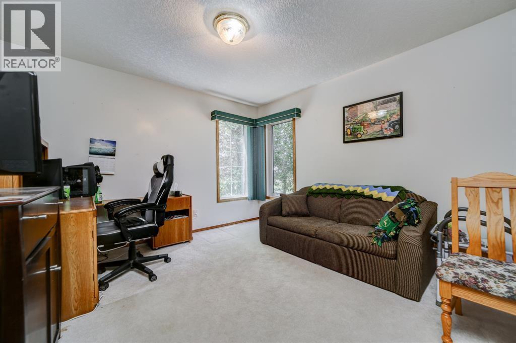 161078 Twp 132 Road, Vauxhall, AB - Indoor Photo Showing Other Room