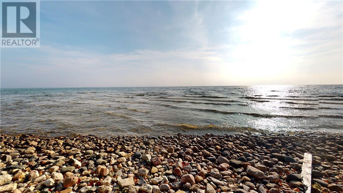 7 Sandy Point, Manitowaning, ON