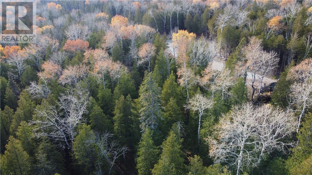 7 Sandy Point, Manitowaning, ON