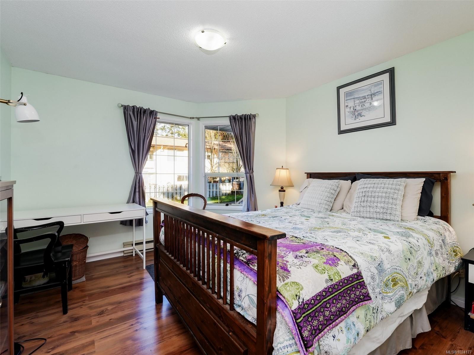 1189 Marchant Rd, Central Saanich, BC