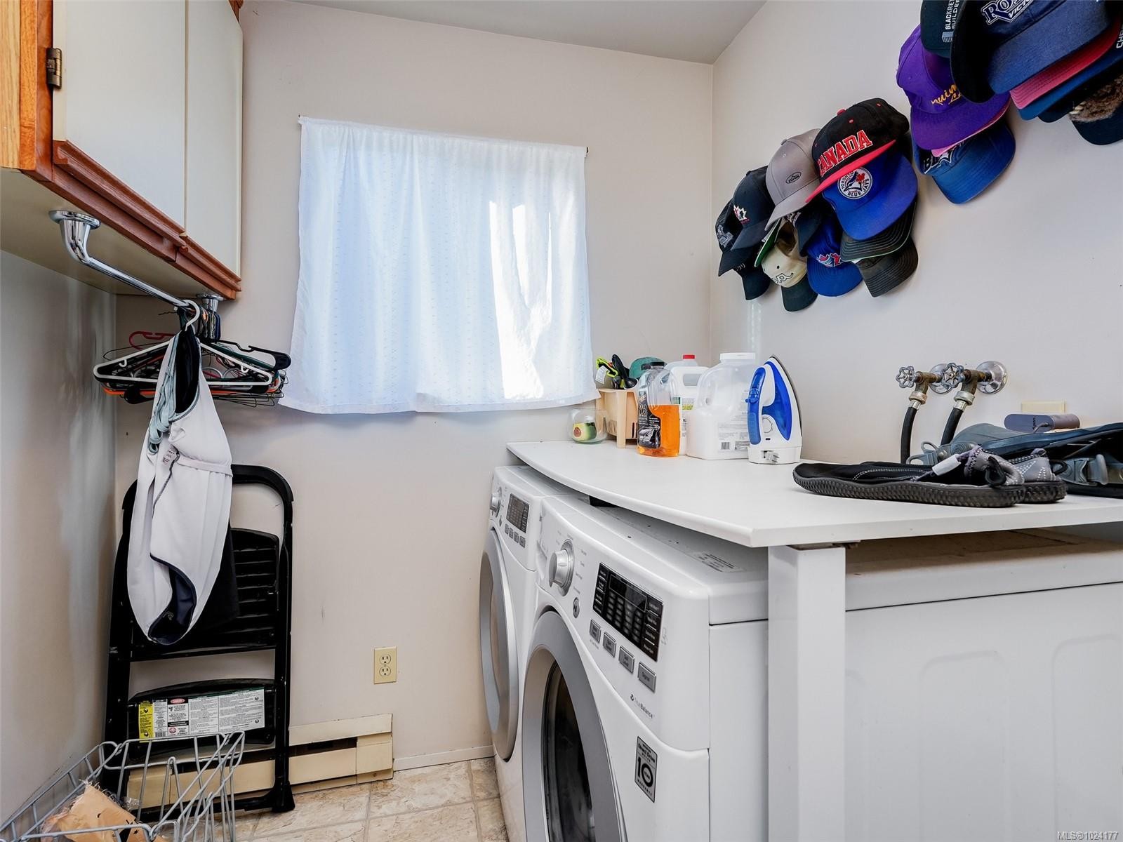 1189 Marchant Rd, Central Saanich, BC