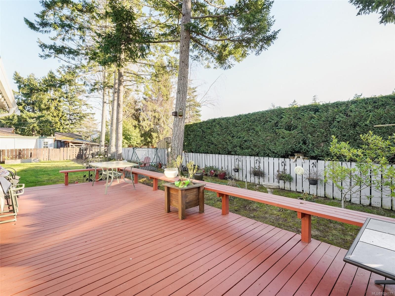 1189 Marchant Rd, Central Saanich, BC