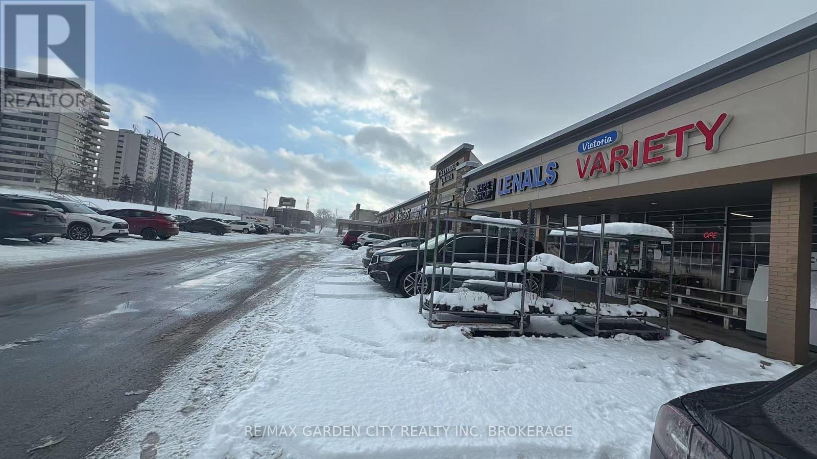 6 - 216-224 Glenridge Avenue, St. Catharines (Glendale/Glenridge), ON