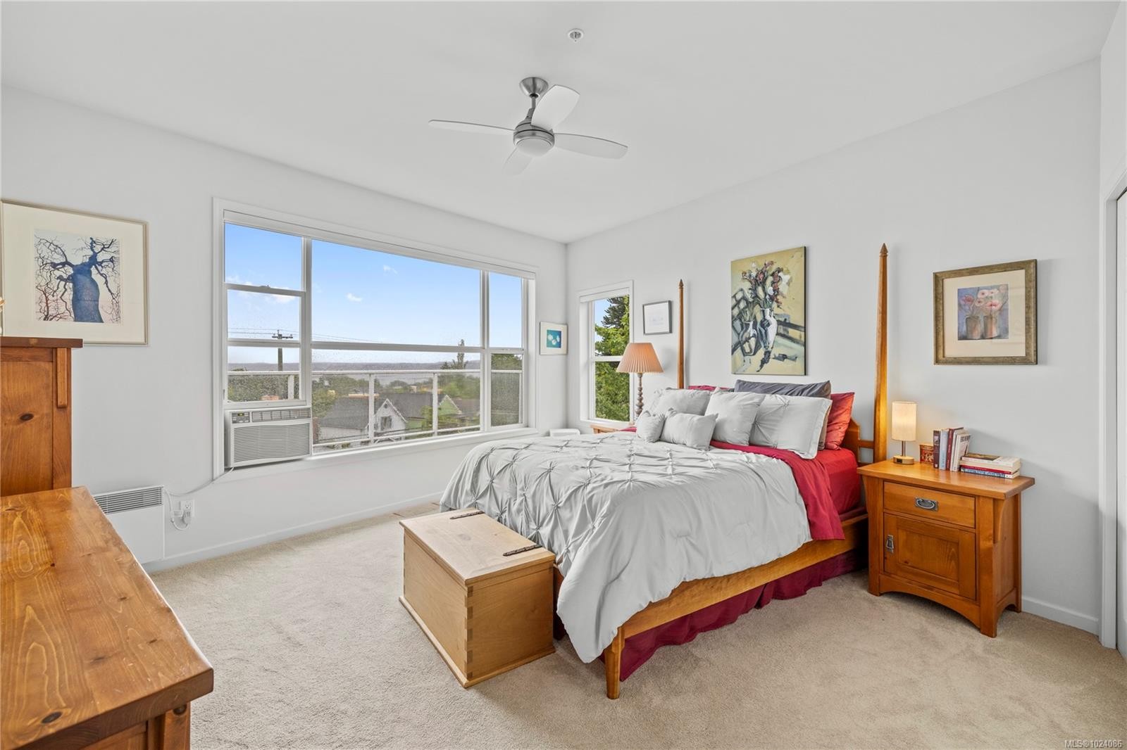 401-650 Prideaux St, Nanaimo, BC - Indoor Photo Showing Bedroom