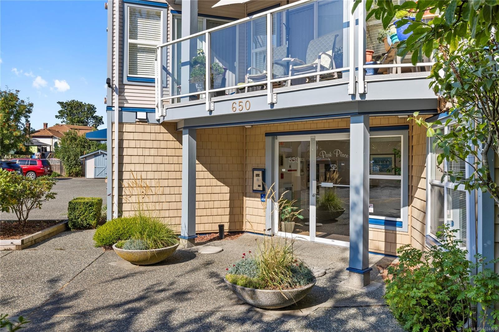 401-650 Prideaux St, Nanaimo, BC - Outdoor