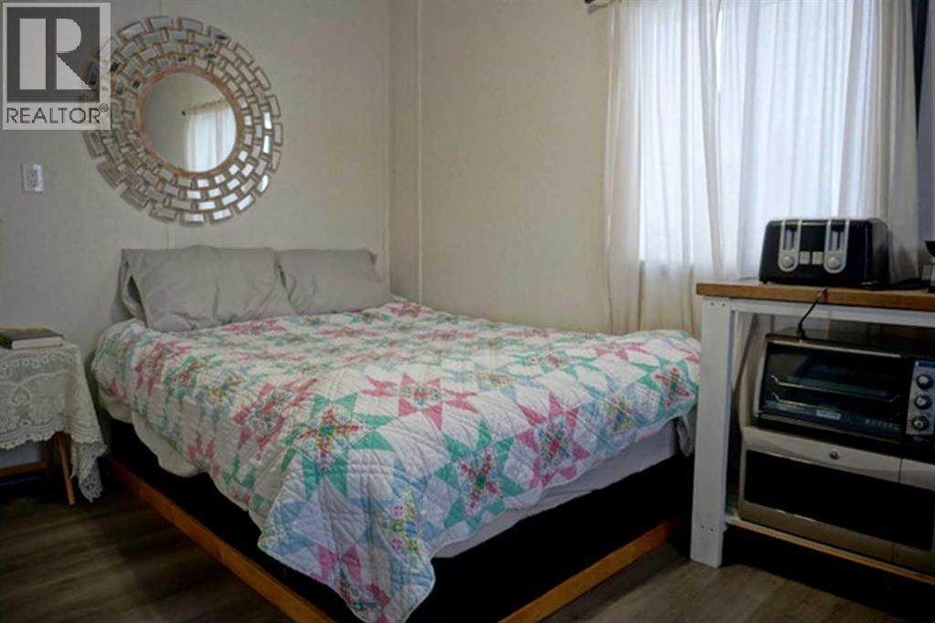106157 Range Road 142, Rural Mackenzie County, AB - Indoor Photo Showing Bedroom