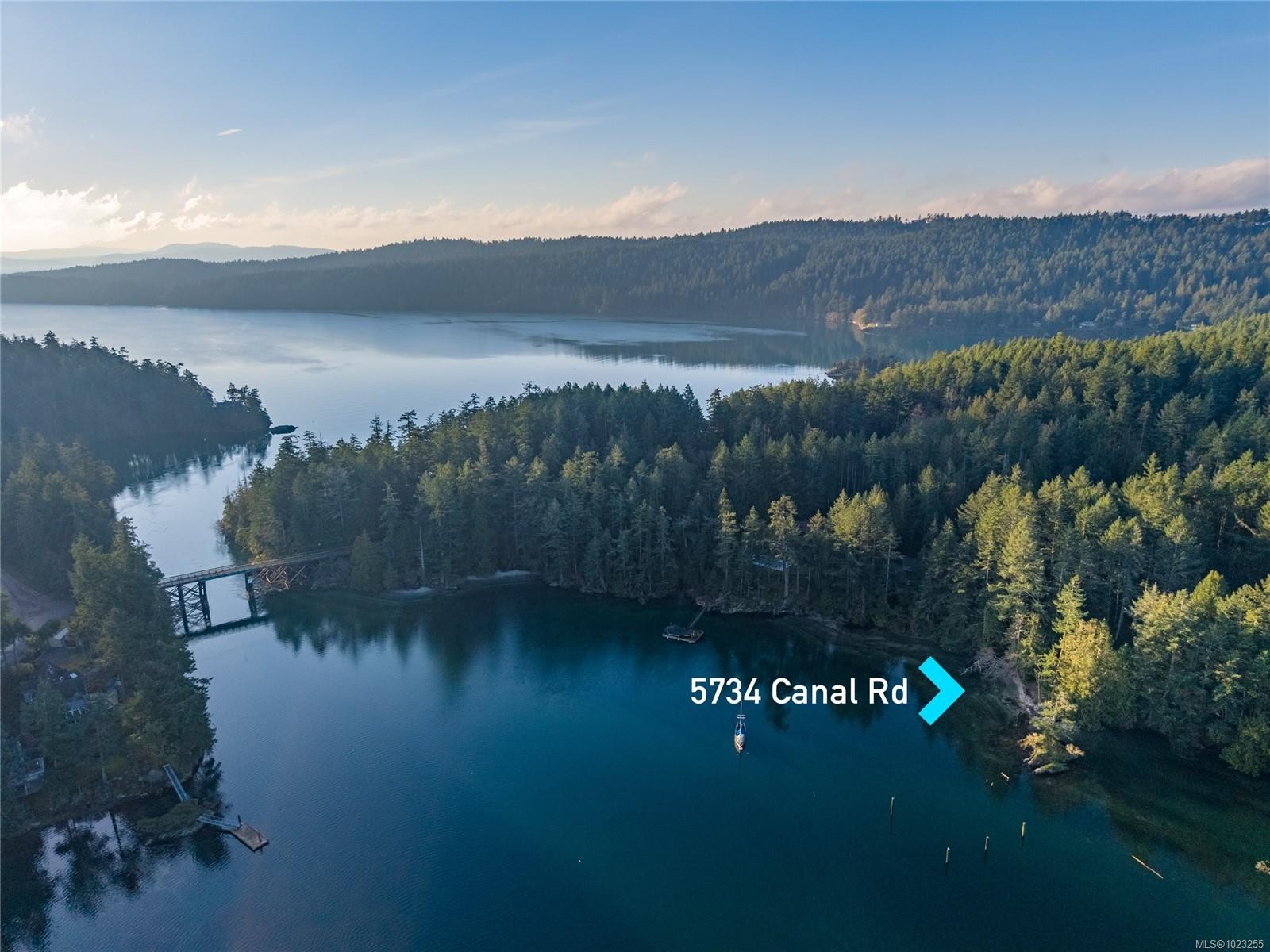 5734 Canal Rd, Pender Island, BC