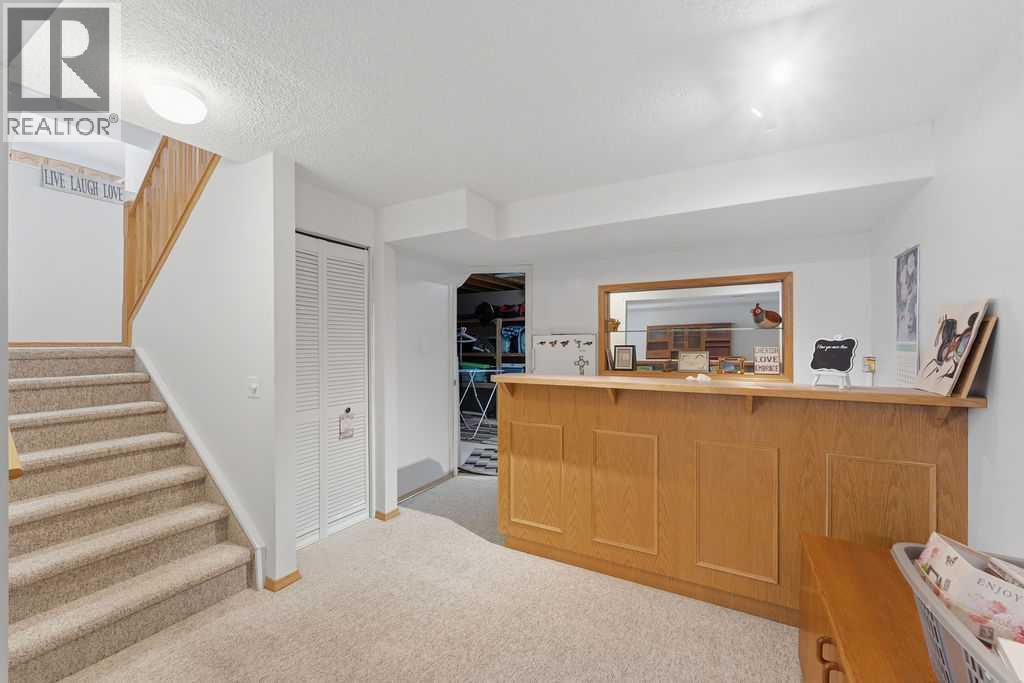 603 Citadel Terrace Nw, Calgary, AB - Indoor Photo Showing Other Room