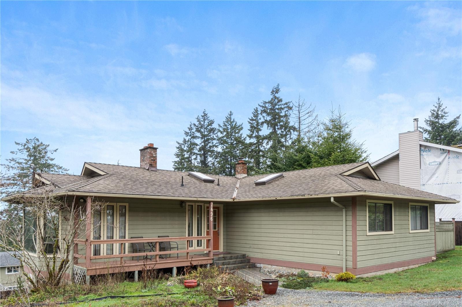 7496 Clark Cres, Lantzville, BC