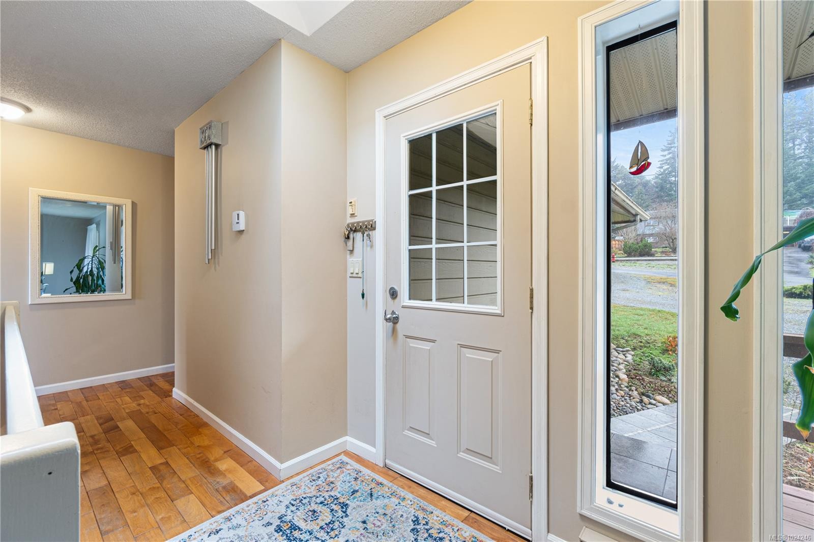 7496 Clark Cres, Lantzville, BC