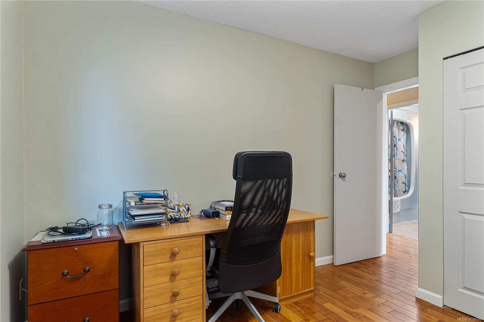 7496 Clark Cres, Lantzville, BC