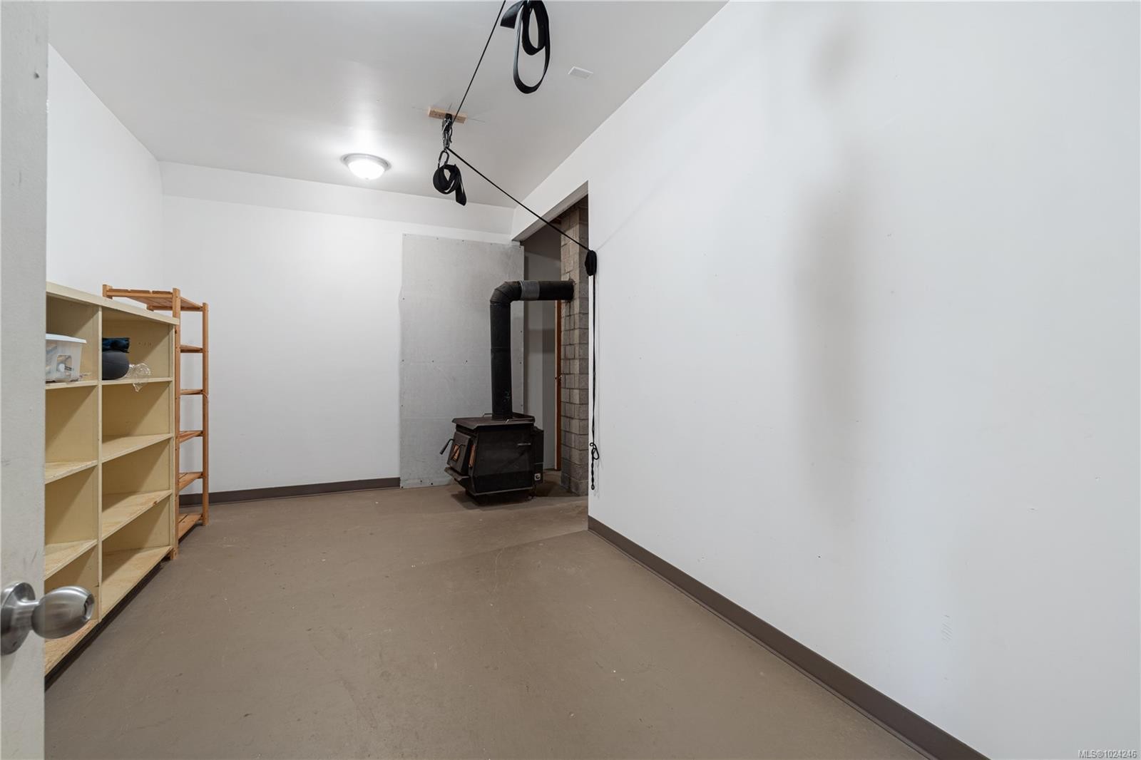 7496 Clark Cres, Lantzville, BC