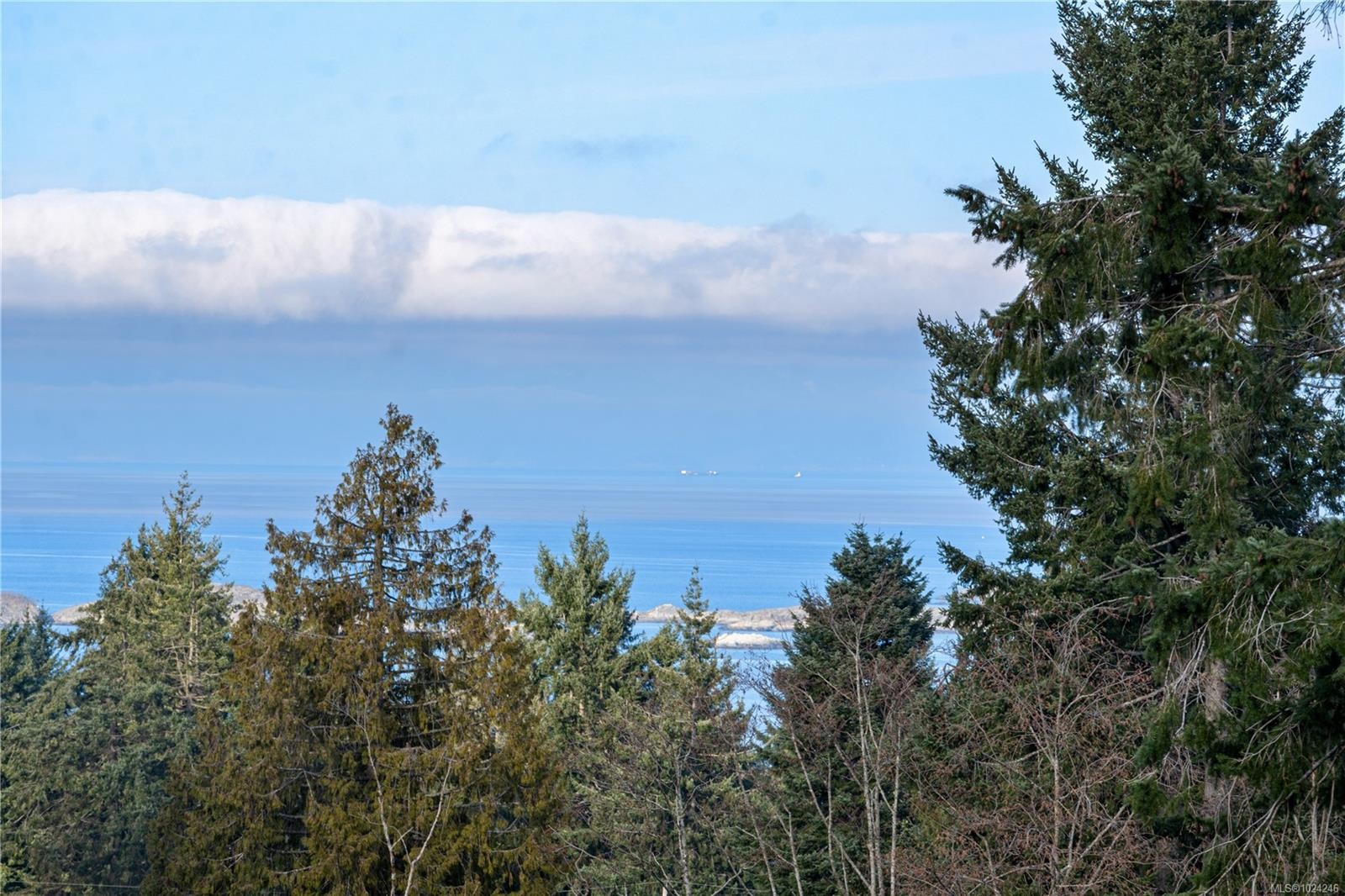 7496 Clark Cres, Lantzville, BC