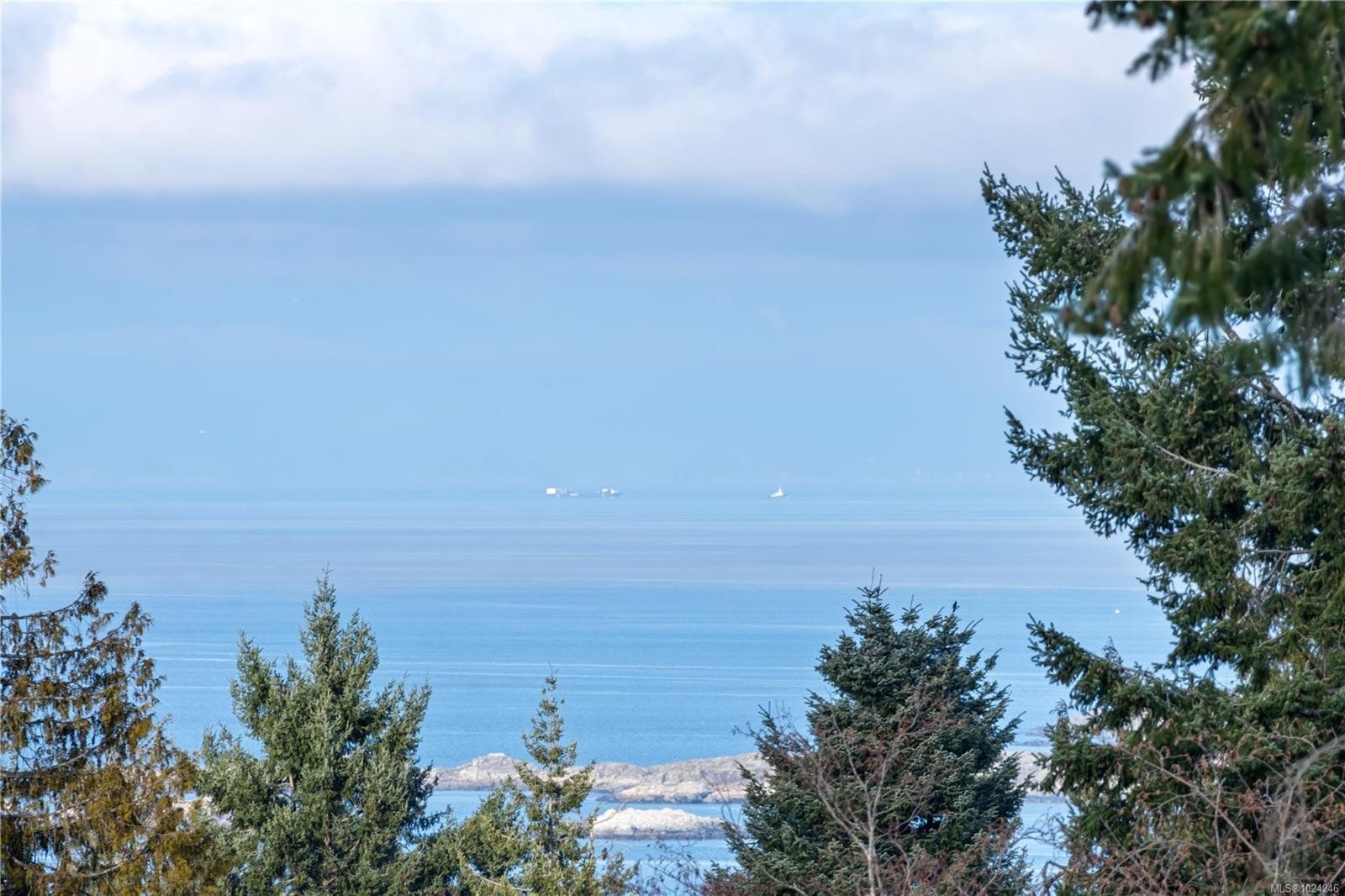 7496 Clark Cres, Lantzville, BC