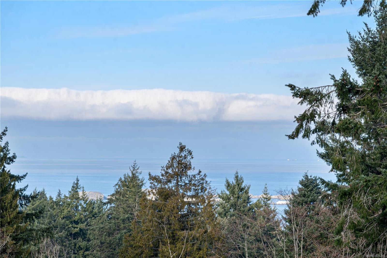 7496 Clark Cres, Lantzville, BC