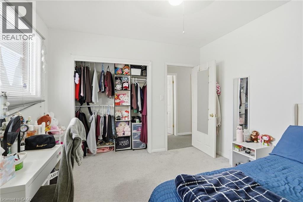 2 Vera Street, St. Catharines, ON - Indoor Photo Showing Bedroom