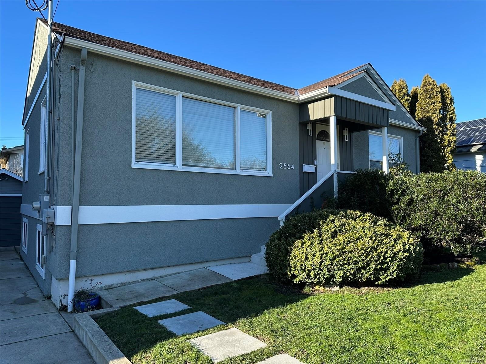 2554 Shakespeare St, Victoria, BC