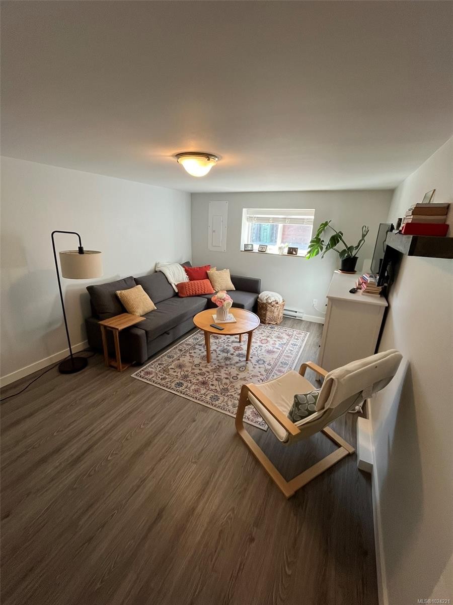 2554 Shakespeare St, Victoria, BC