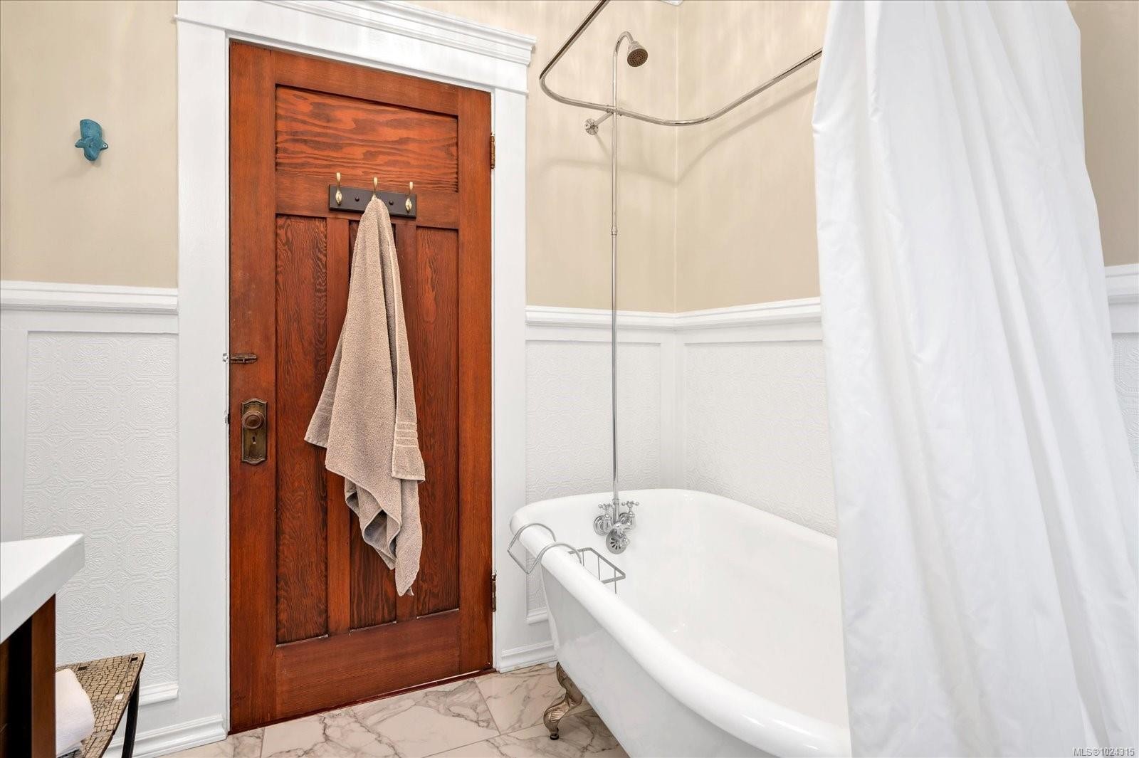 16 Irwin St, Nanaimo, BC