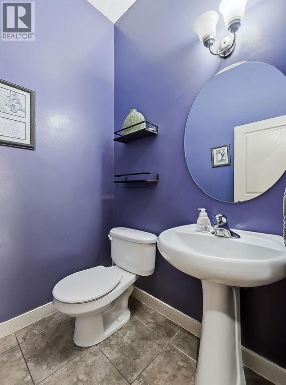 308 Lineham Acres Drive Nw, High River, AB - Indoor Photo Showing Bathroom