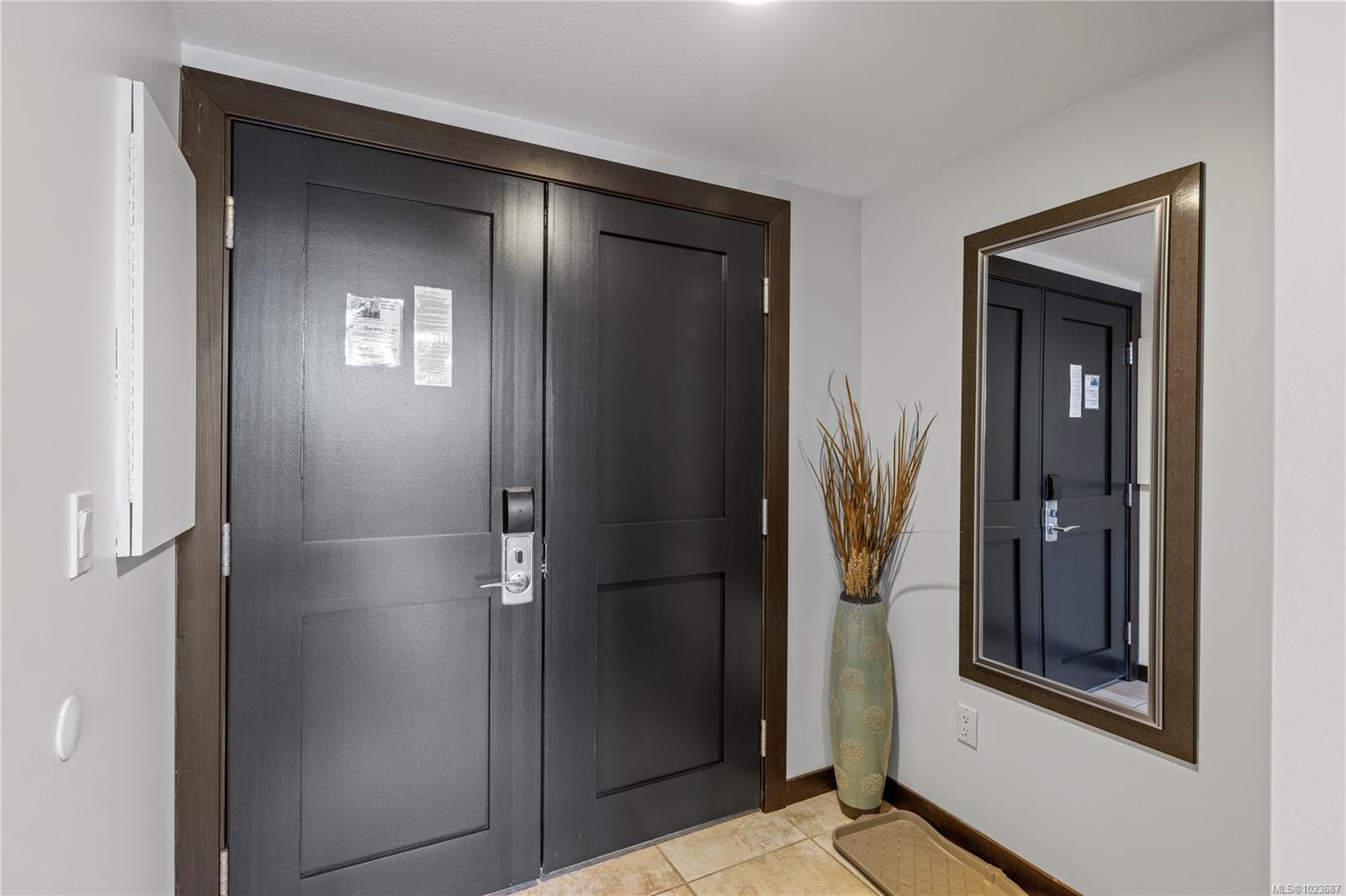 242-1175 Resort Dr, Parksville, BC - Indoor Photo Showing Other Room