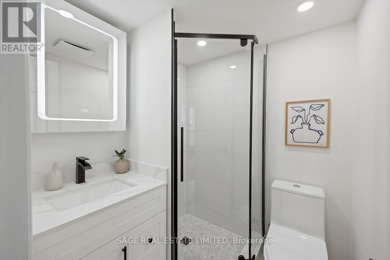 144 - 30 Merchant Lane, Toronto, ON - Indoor Photo Showing Bathroom
