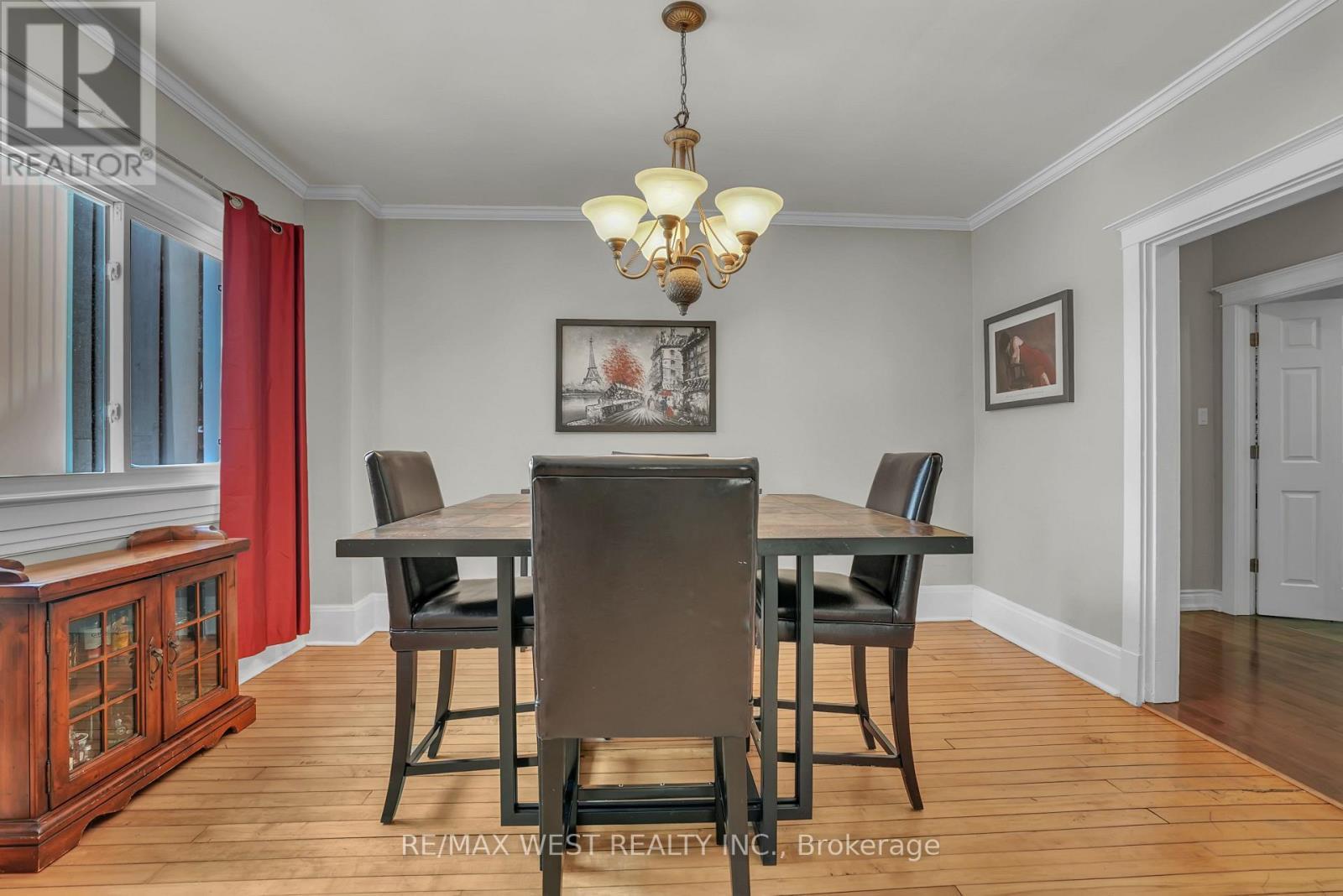 53 Metcalfe Street, Aurora, ON - Indoor Photo Showing Dining Room