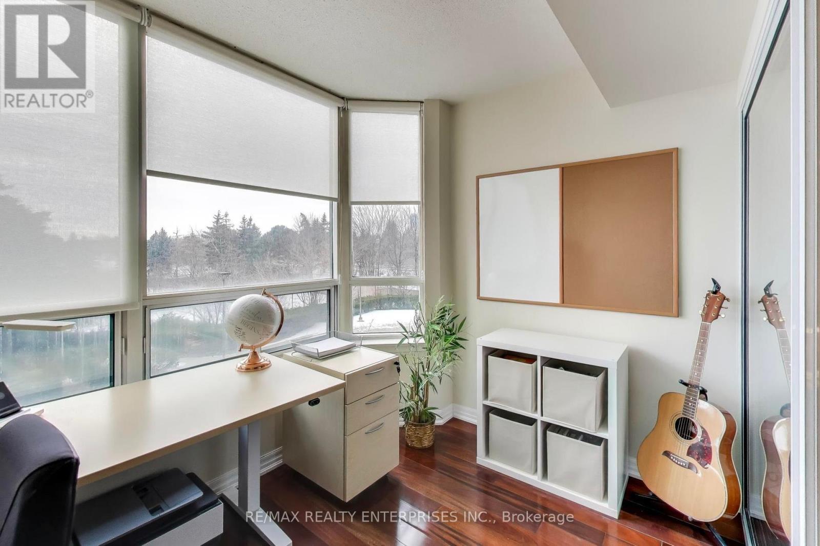 309 - 135 Hillcrest Avenue, Mississauga, ON - Indoor Photo Showing Office