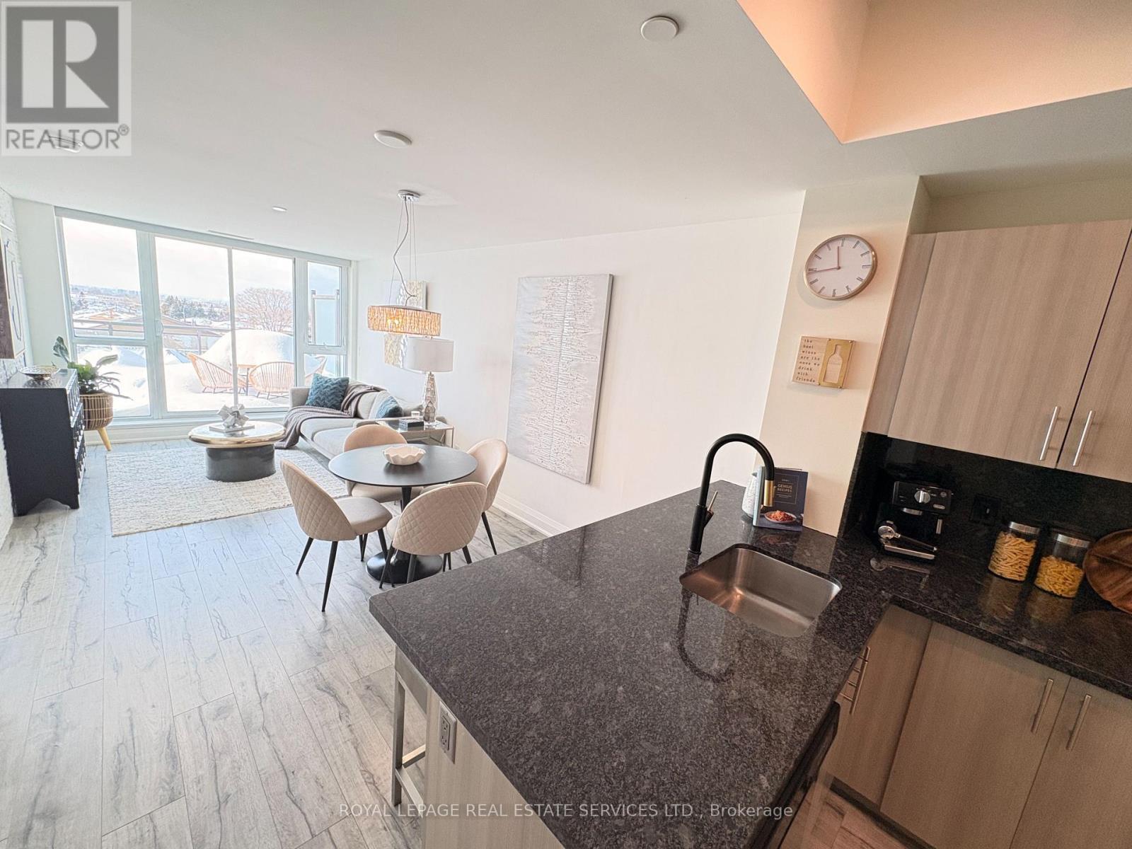 408 - 16 Mcadam Avenue, Toronto, ON - Indoor